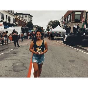 Meet your Posher, Daniela